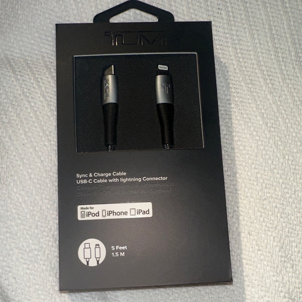 Tumi Silver and Black USB-C Sync & Charge Cable